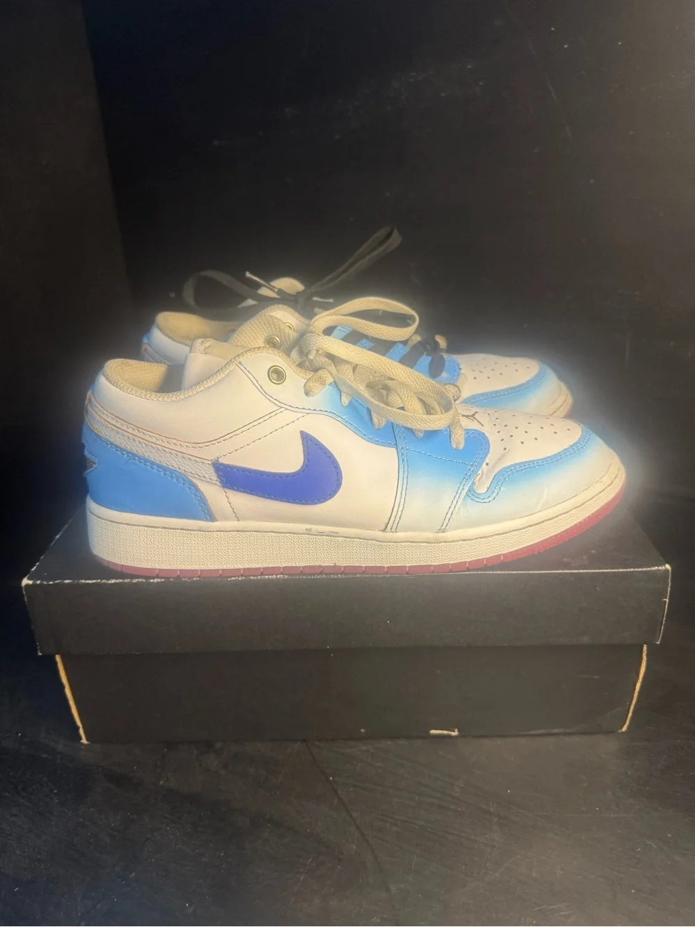 Nike Low-Top Sneakers in White and Light Blue with Purple Swoosh